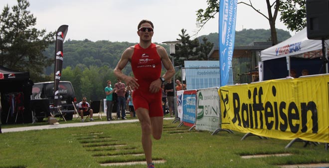 Niko Wihlidal (Skinfit Racing Team) gewinnt erneut in Großsteinbach