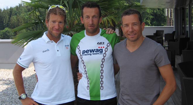 v.l. Teamchef René Vallant, Marino Vanhoenacker, Stefan Duller (pewag)