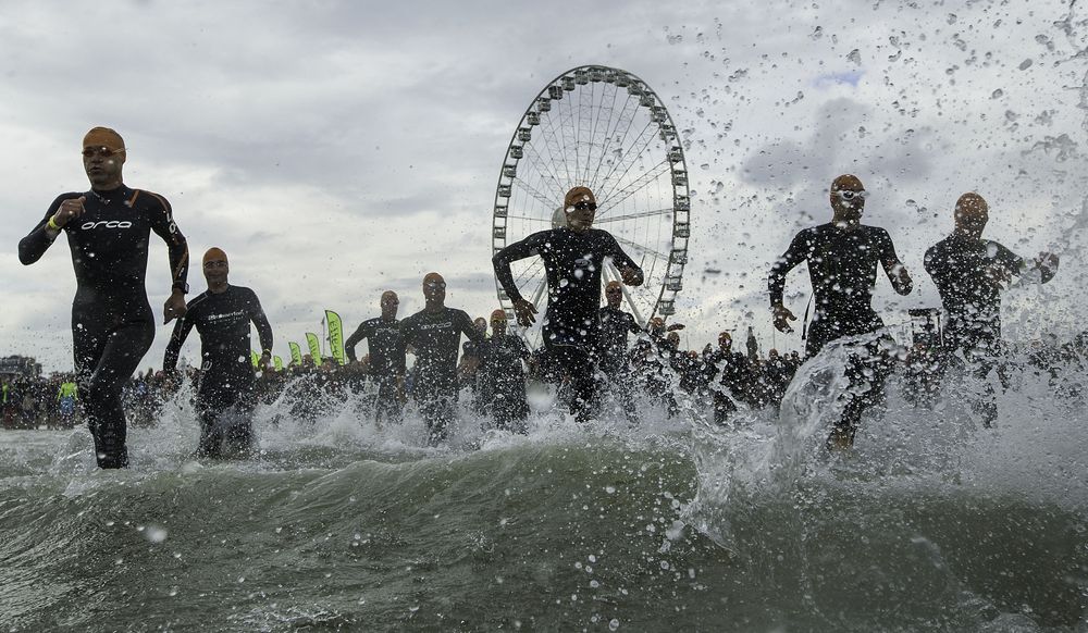 RIMINI, ITALY - MAY 24:  Athletes compete at the swimming course during the 2015 ETU Challenge Rimini European Championship Half Distance on May 24, 2015 in Rimini, Italy.  (Photo by Gonzalo Arroyo Moreno/Getty Images)